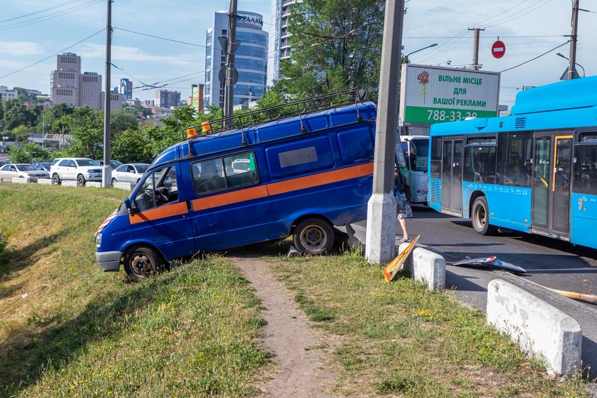 Известно только время, когда произошла авария - 6:55 Известно только время, когда произошла авария - 6:55