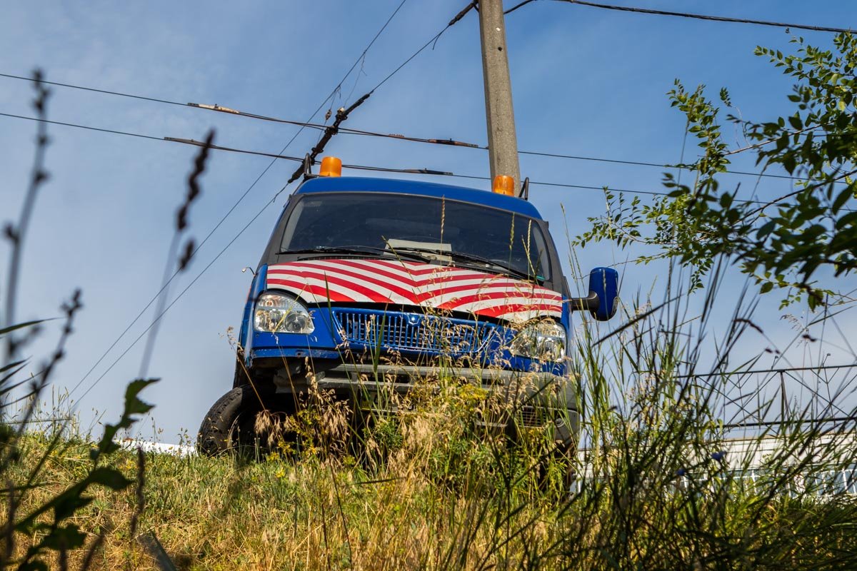 Искусство парковки от Днепропетровского облавтодора Искусство парковки от Днепропетровского облавтодора