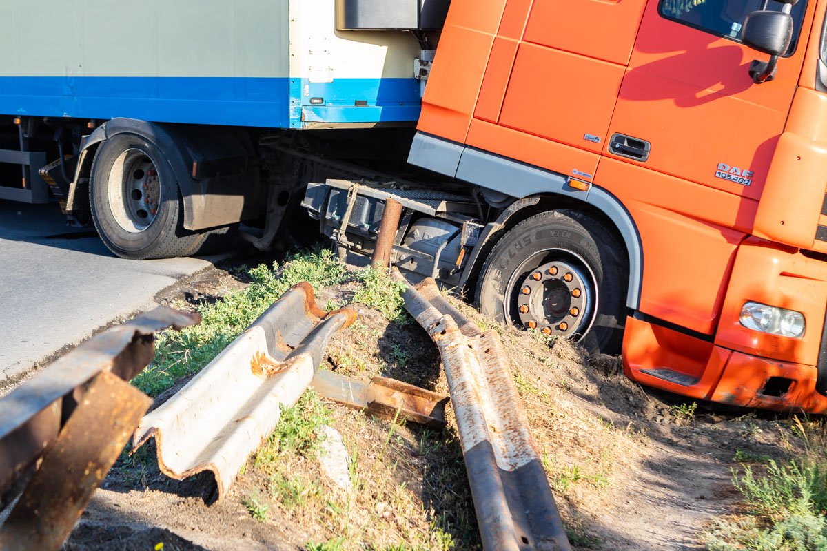 Прицеп удержал автомобиль