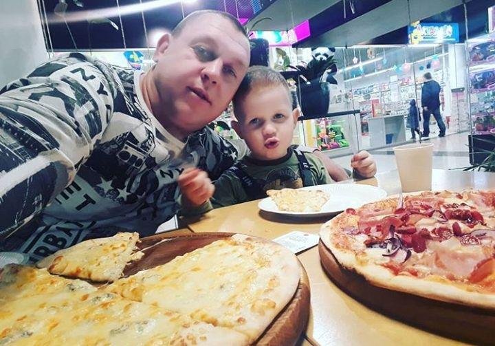 Пока мама не видит