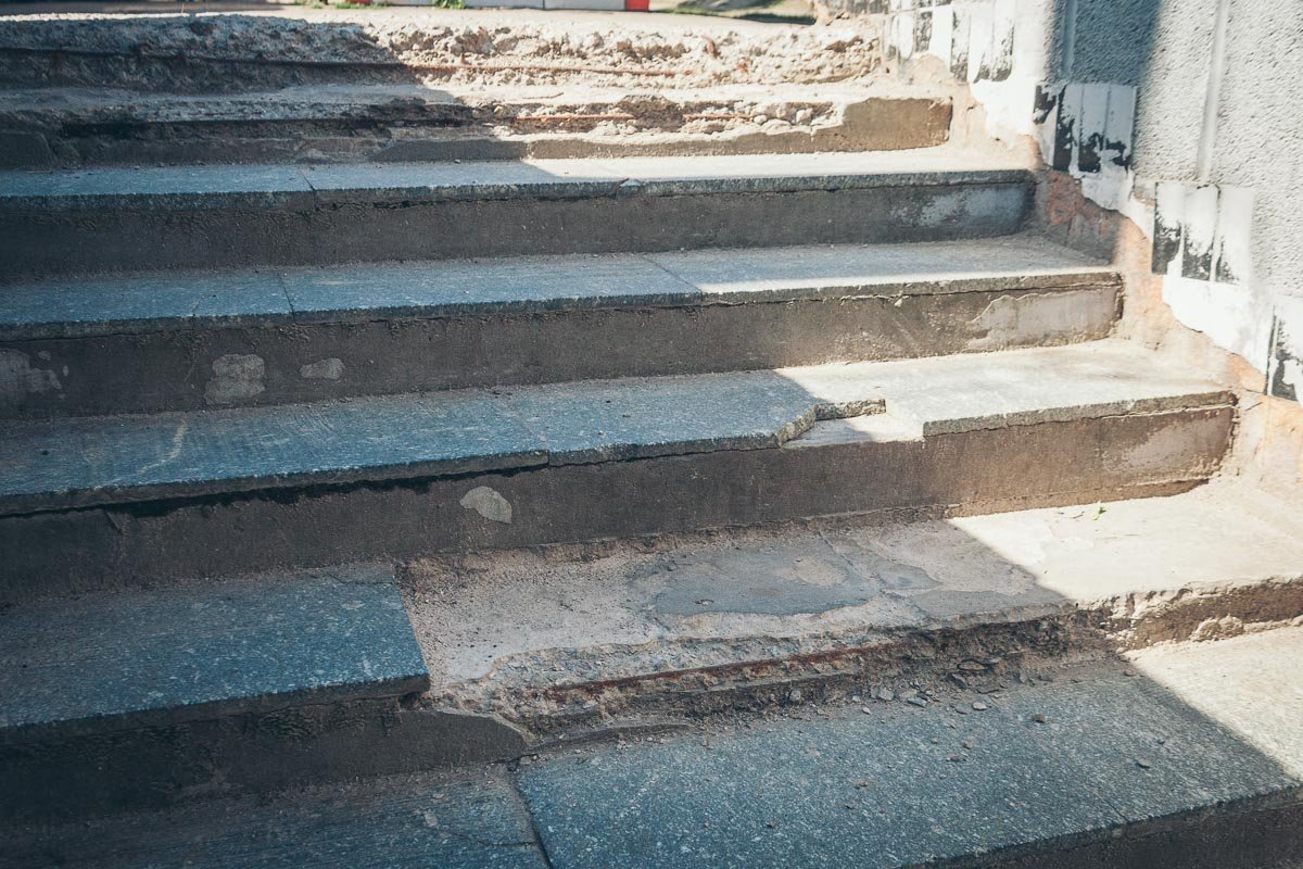 Нужен ремонт Нужен ремонт