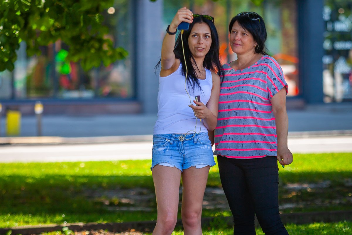 Нужно больше селфи Нужно больше селфи