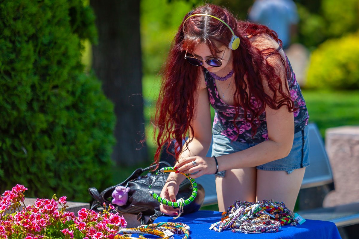 Нужно больше красивых девушек Нужно больше красивых девушек