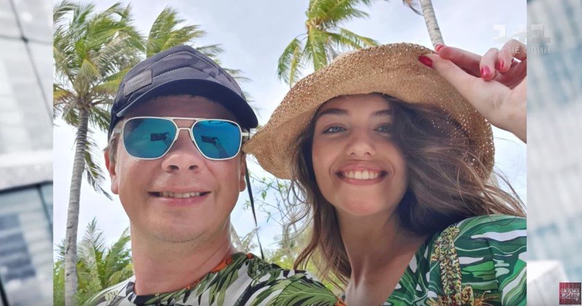 Отпуск молодожены провели на Мальдивах 