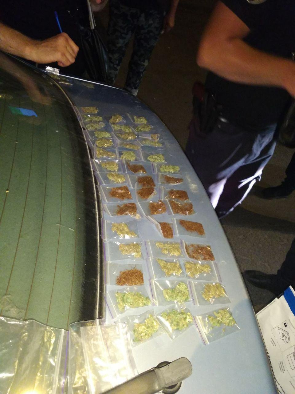 Мужчина возил с собой явно не чай