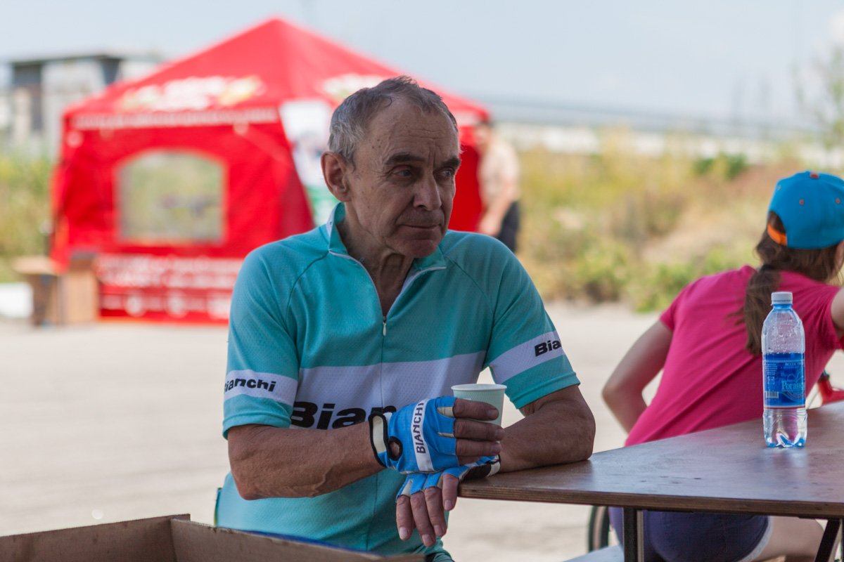 Самый старший участник велогонки - Титаренко Станислав