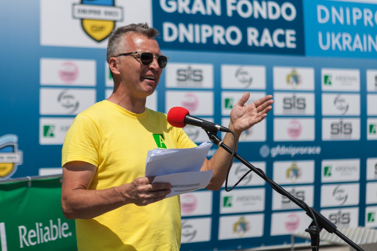 Момент награждения победителей 