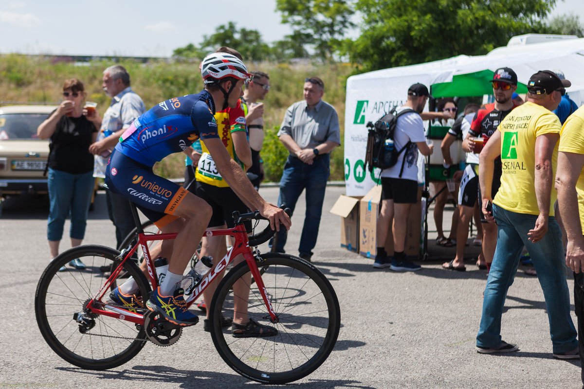 Изнурительная борьба за 1 место 