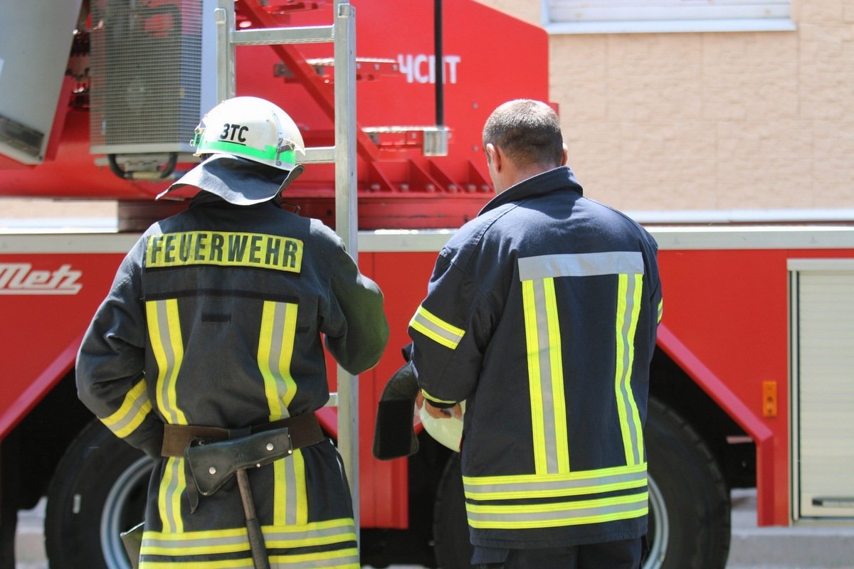 В Днепре на Рабочей горит квартира 5