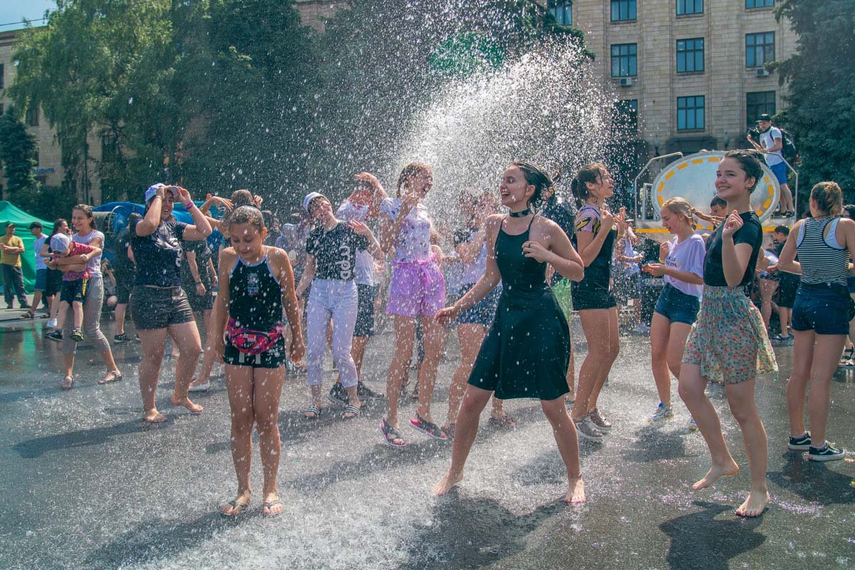 Так должно проходить лето Так должно проходить лето