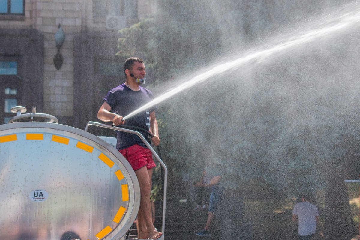 Вперед Вперед