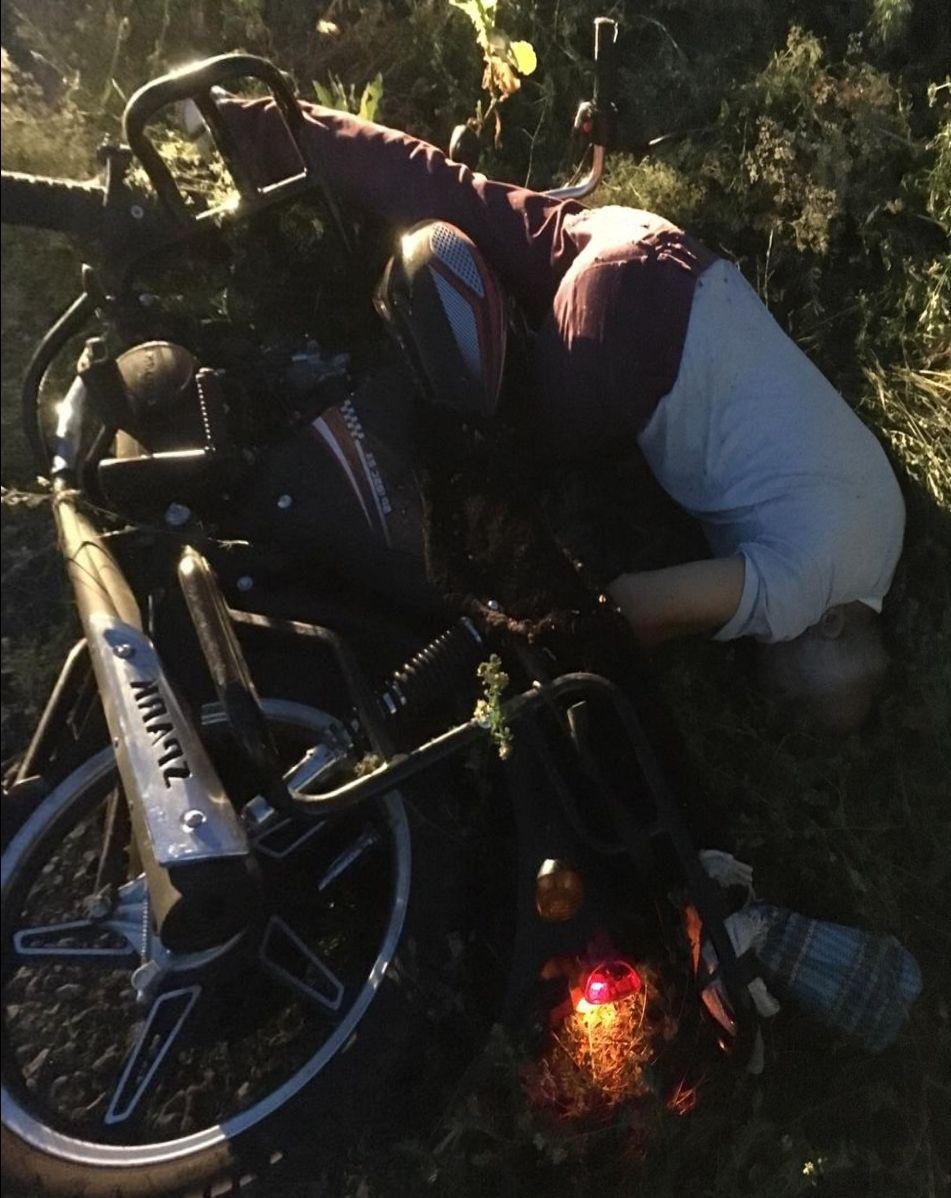 Вероятно, мужчине стало плохо в дороге Вероятно, мужчине стало плохо в дороге