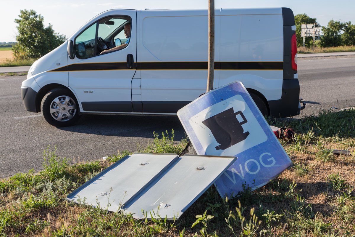 На месте работали патрульные, следователи и судмедэксперт