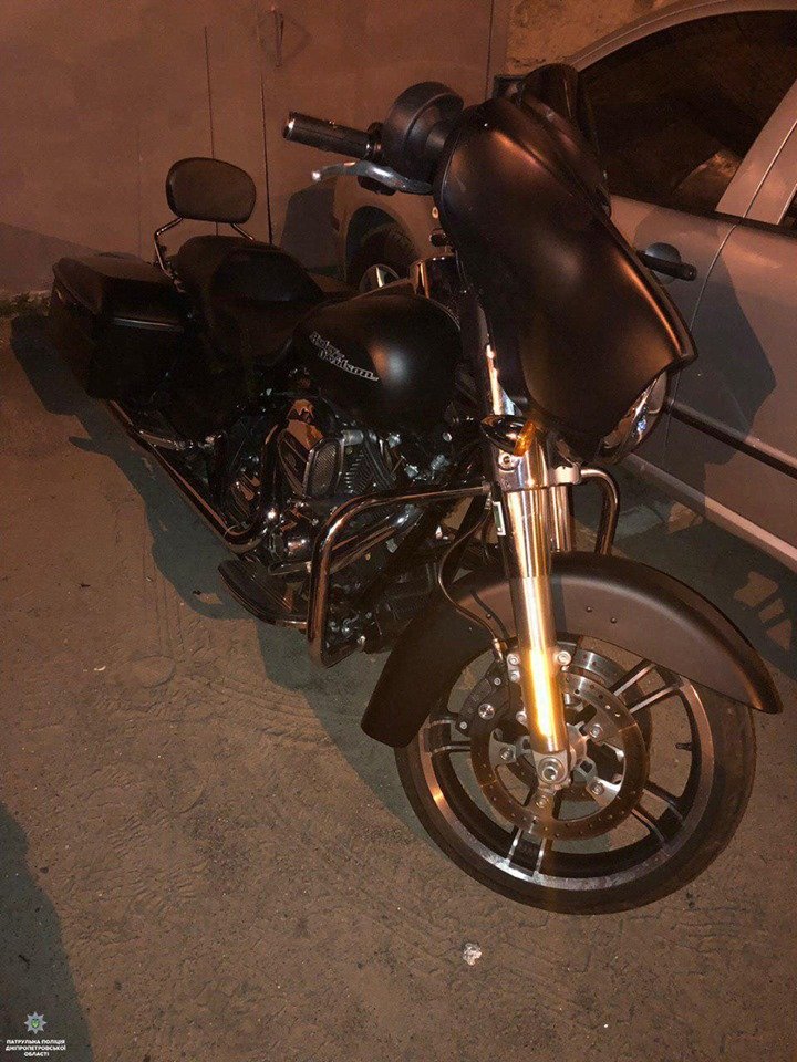 На минувшей неделе патрульным Днепра удалось обнаружить два мотоцикла, которые находились в международном розыске На минувшей неделе патрульным Днепра удалось обнаружить два мотоцикла, которые находились в международном розыске