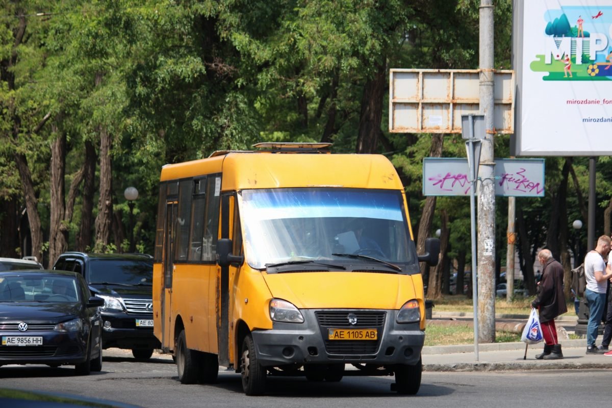 Водитель рассказал, что женщина выбежала из-под соседнего авто Водитель рассказал, что женщина выбежала из-под соседнего авто