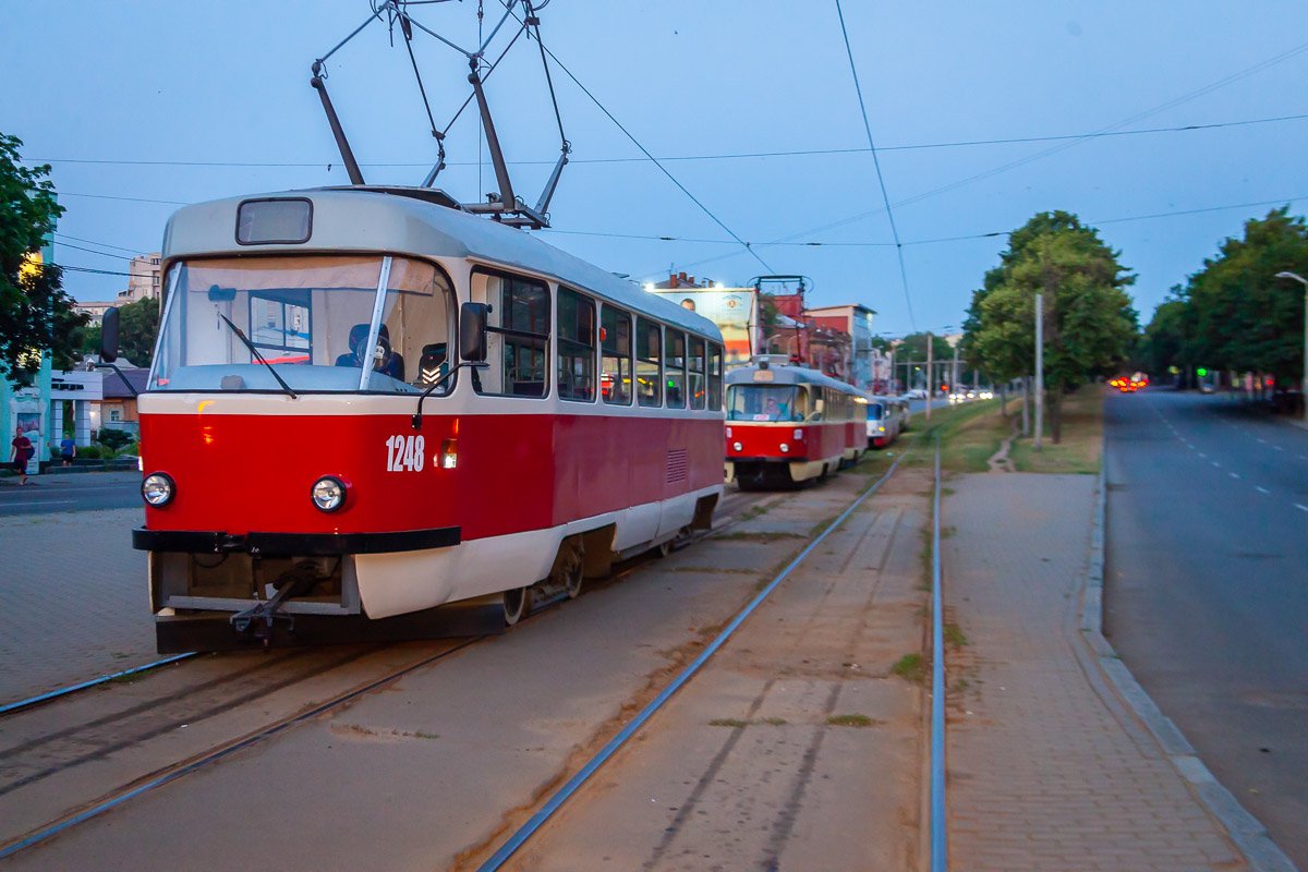 18 июня, на улице Пушкина, в вагоне трамвая номер 5 умер мужчина 18 июня, на улице Пушкина, в вагоне трамвая номер 5 умер мужчина