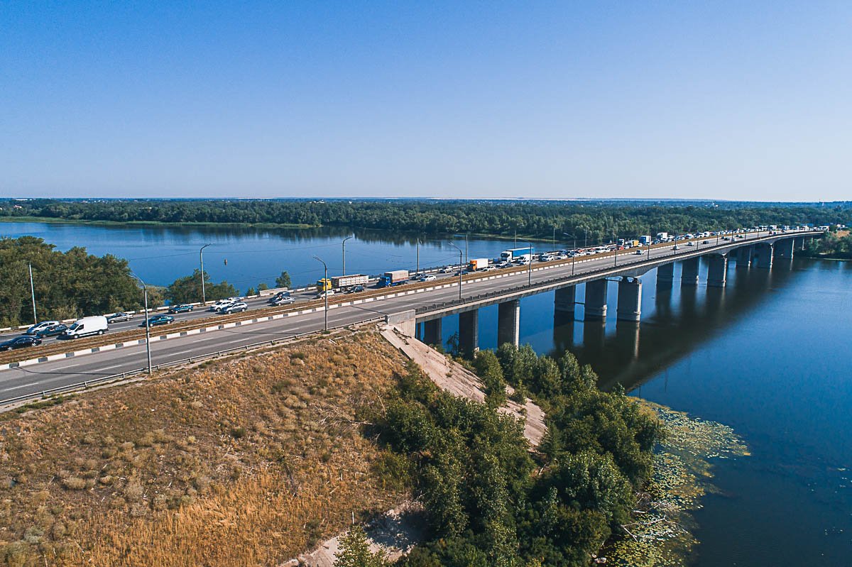 Из-за этого образовалась пробка Из-за этого образовалась пробка