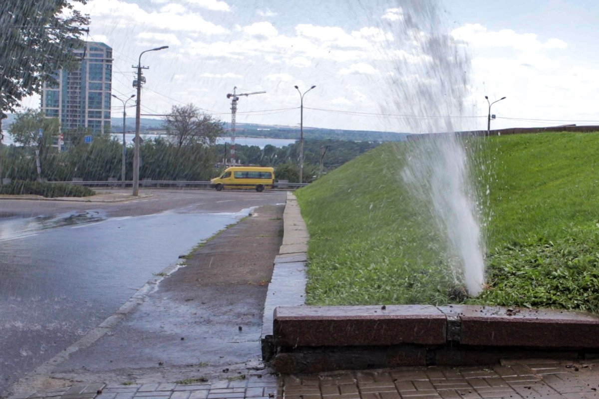 Вода течет вниз