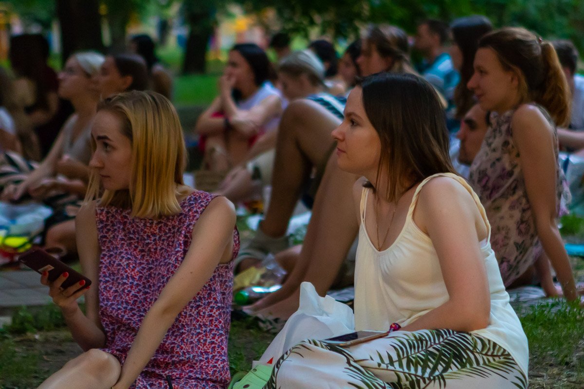 Компанией фильм смотреть намного веселее Компанией фильм смотреть намного веселее