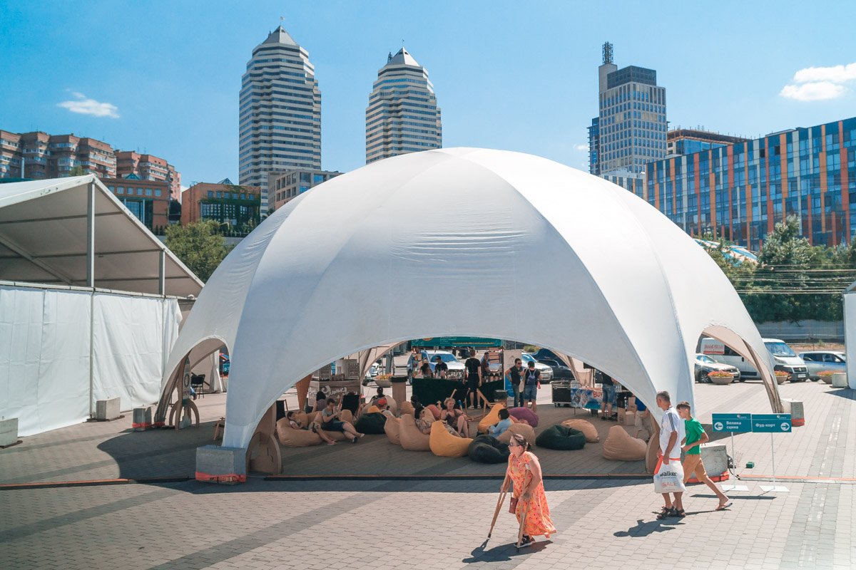 Здесь были зоны для отдыха Здесь были зоны для отдыха