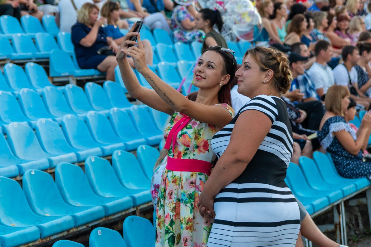 Фото с подружкой