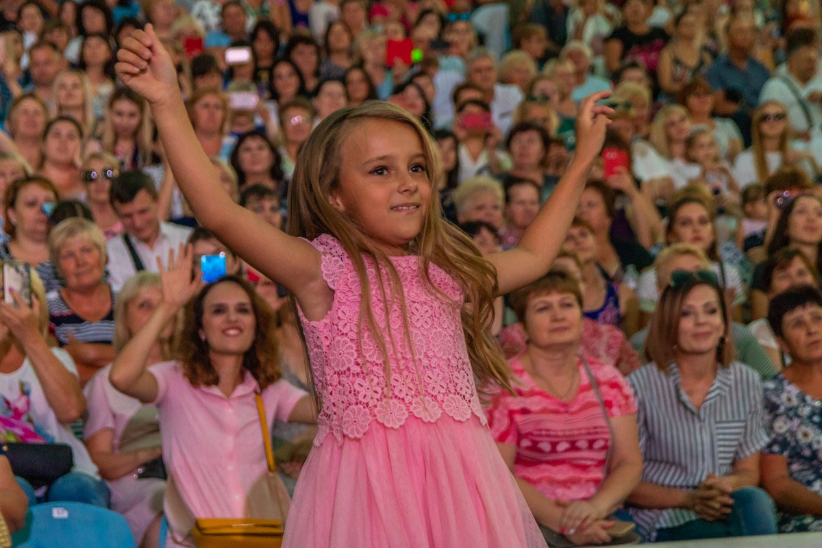 Маленьких поклонниц Винника на концерте было много