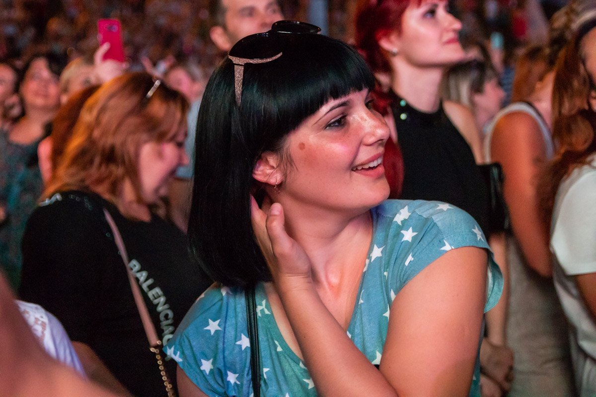 А кого-то заставили в этот вечер повеселиться на славу