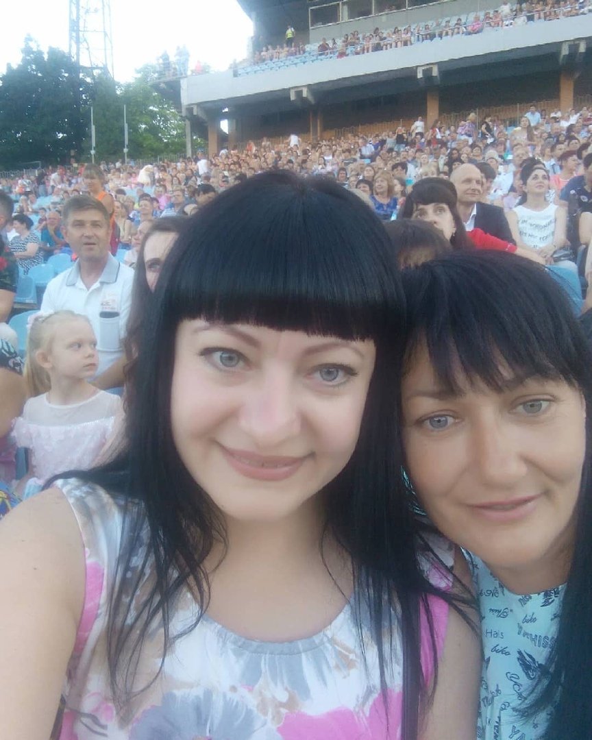С любимой сестрой на концерте С любимой сестрой на концерте
