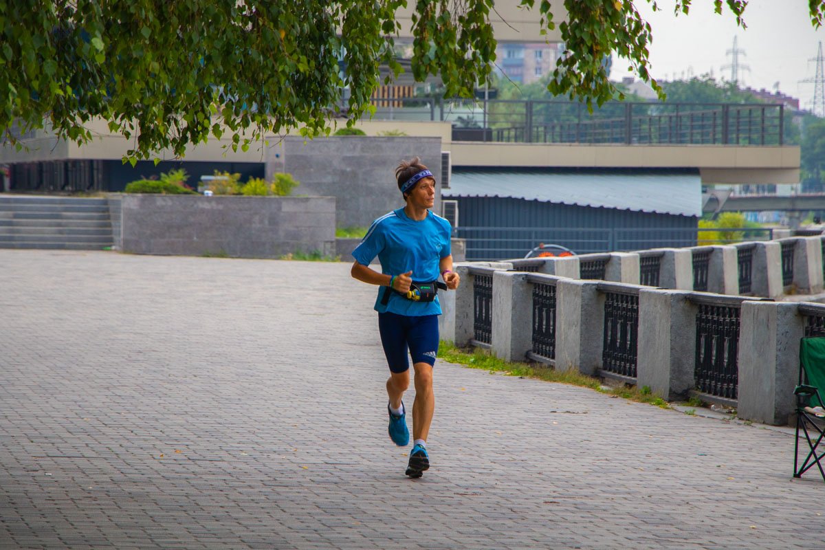 Бегун на пробежке