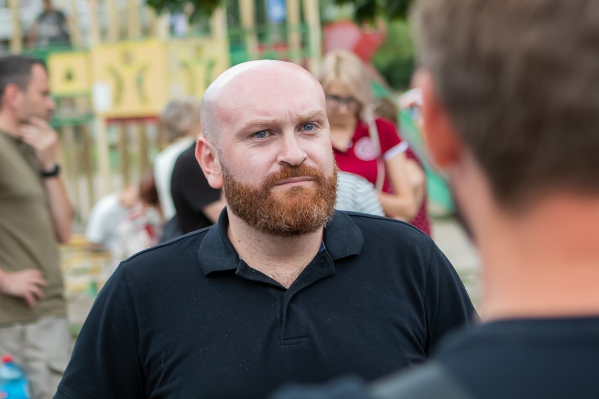 Время выбрать кого-то, кому не все равно