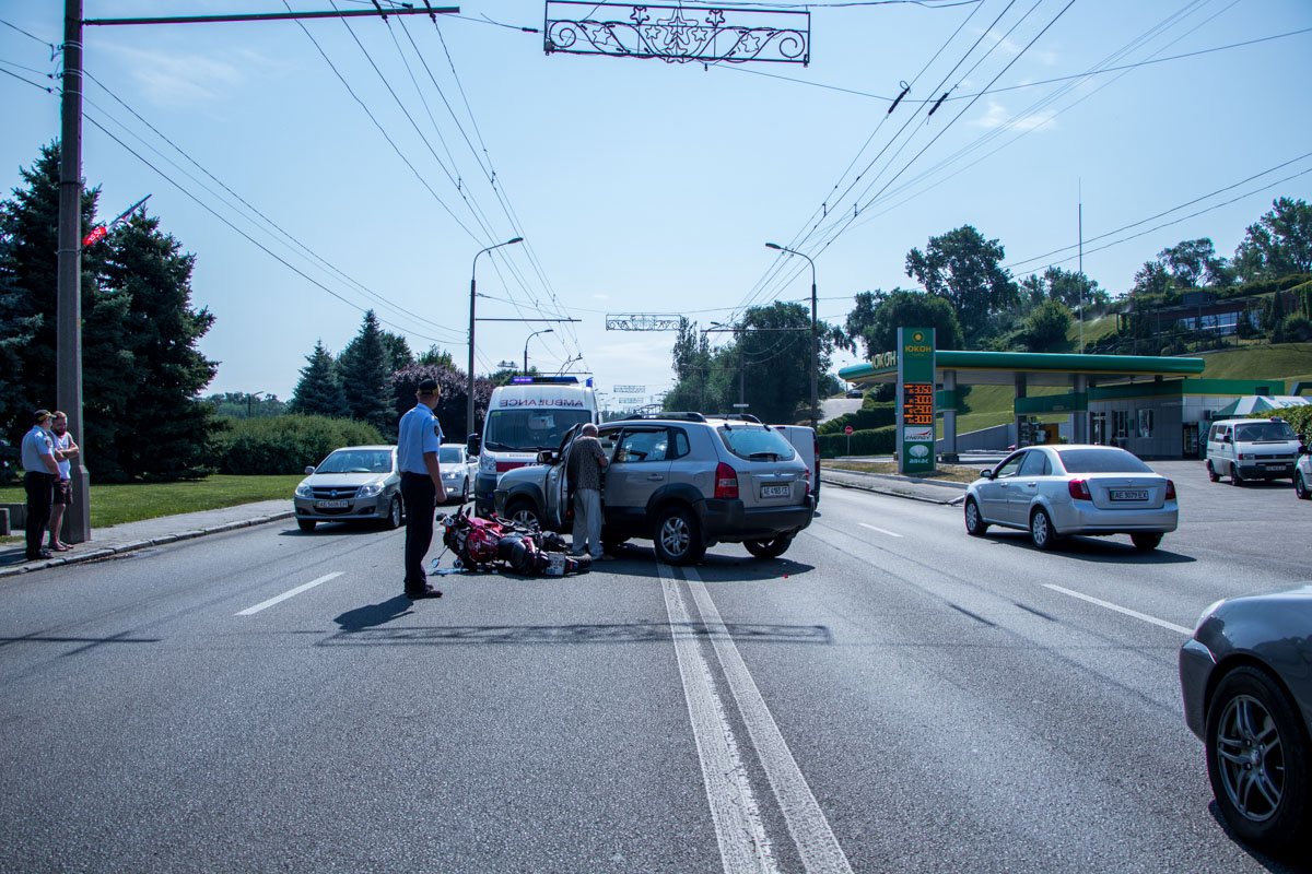 Образовалась большая пробка Образовалась большая пробка