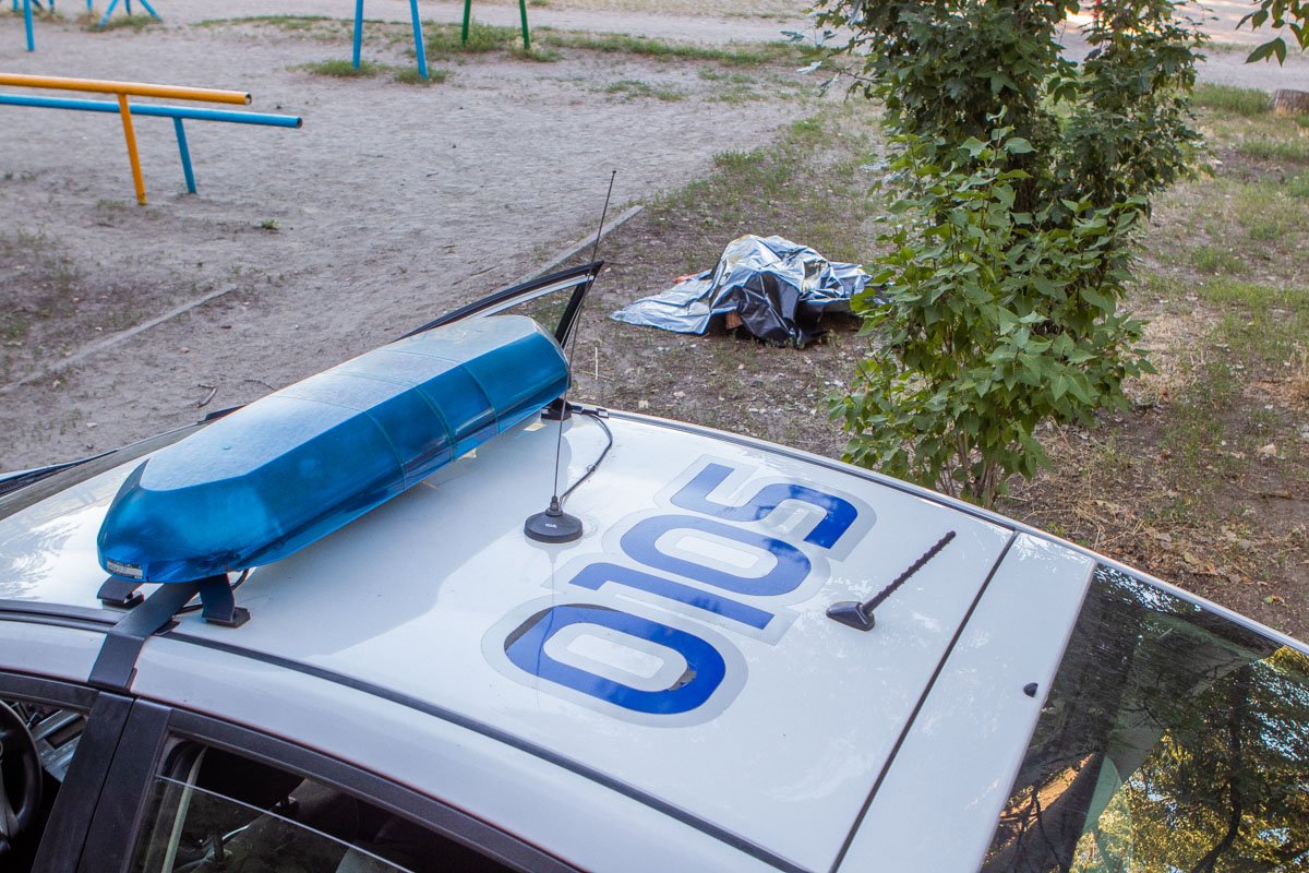 Из-за чего и при каких обстоятельствах скончался мужчина будут выяснять правоохранители 