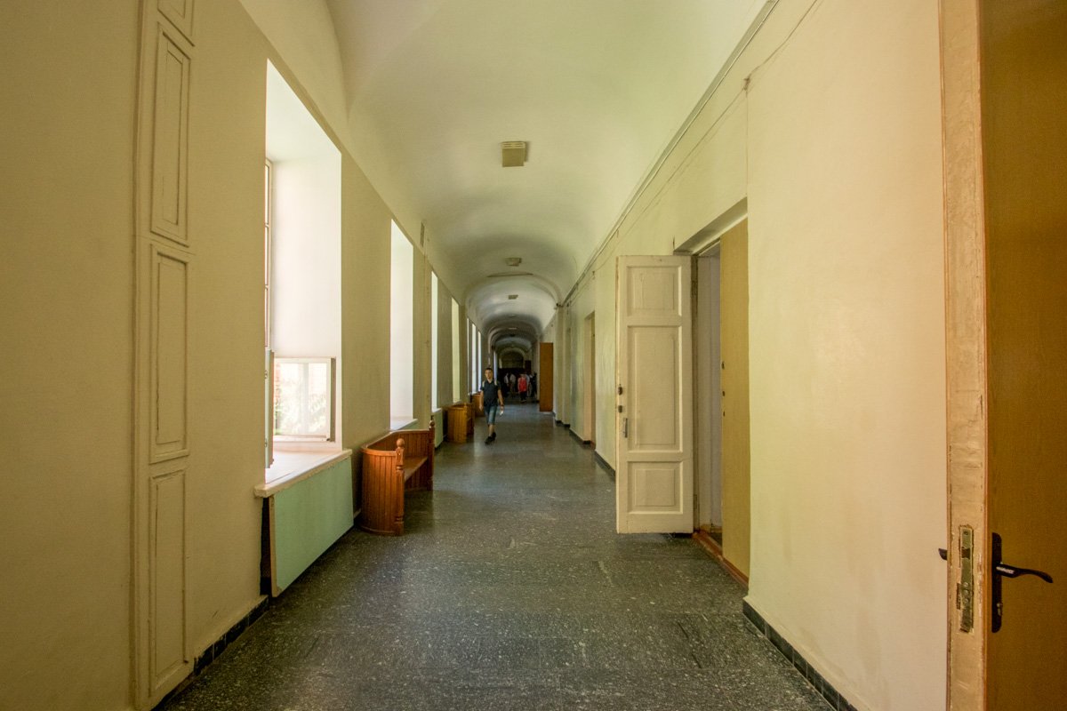 Бесконечные коридоры Бесконечные коридоры