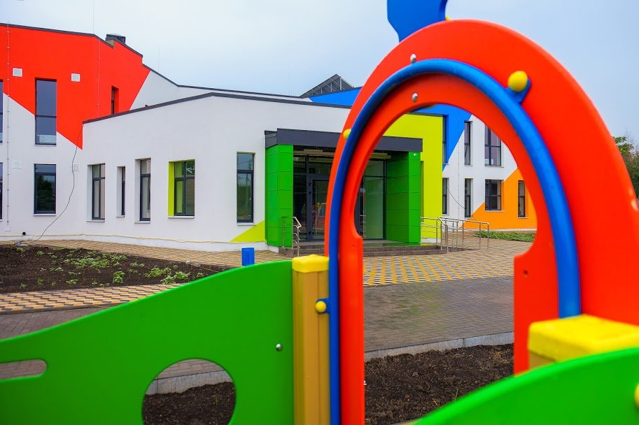 Это - первый садик в микрорайоне Романково Это - первый садик в микрорайоне Романково