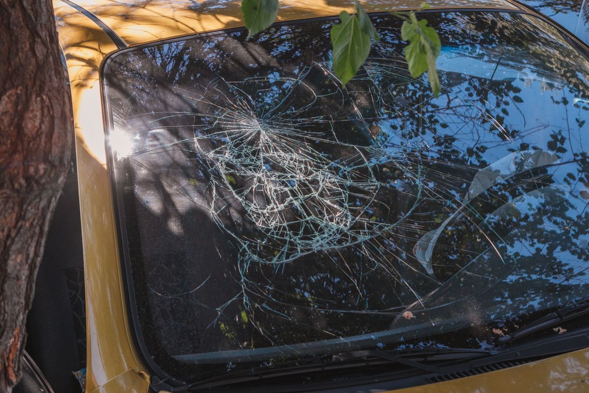 В результате столкновения пострадали 3 человека, которые находились в Lanos