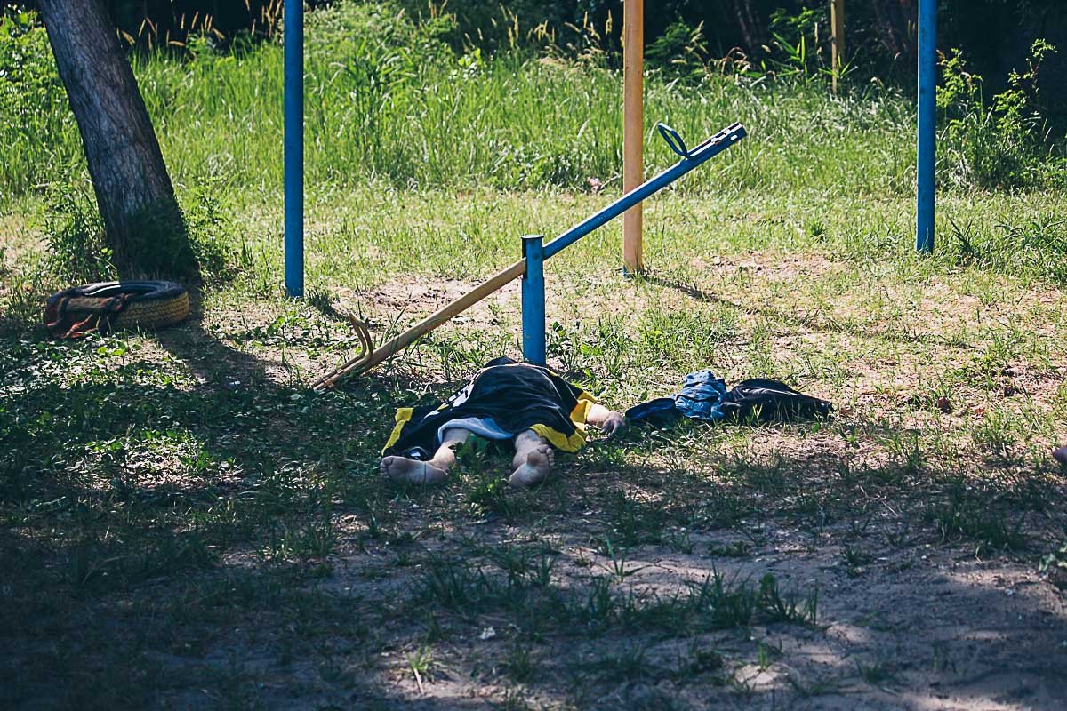 Пляжный спасатель вытащил утонувшего на берег, но спасти парня не удалось