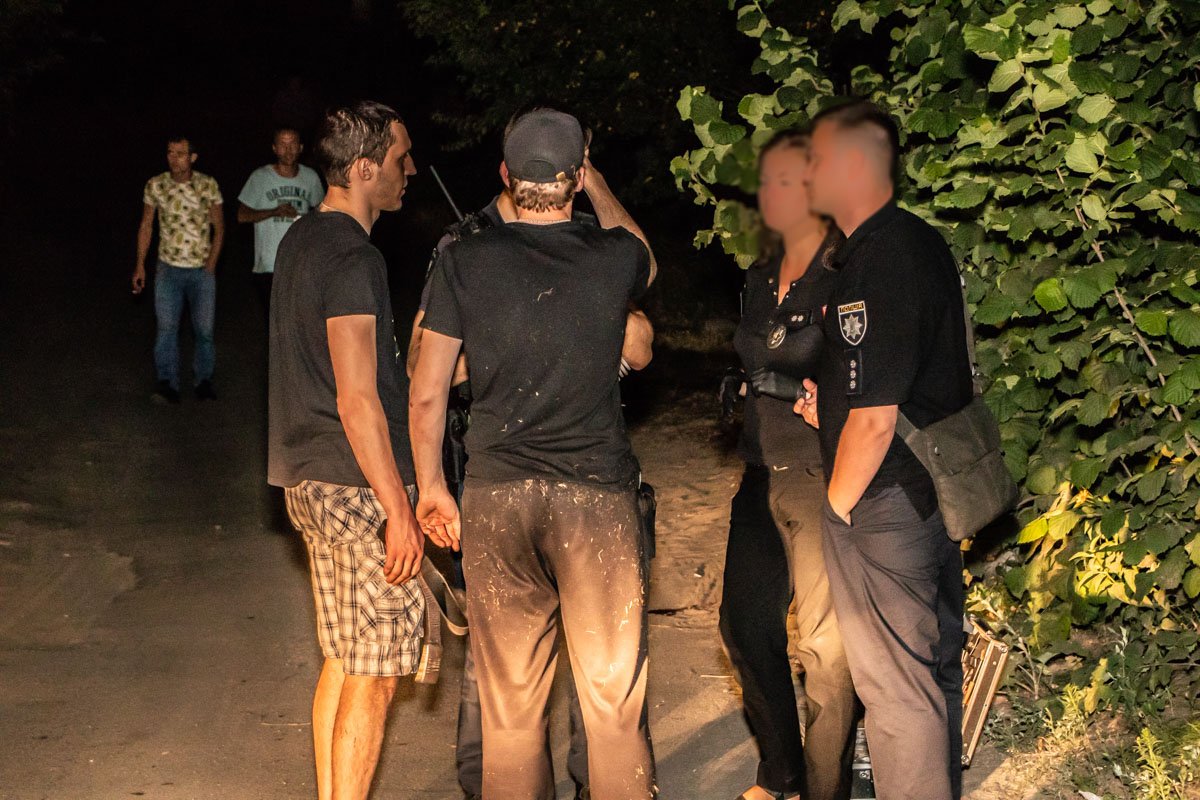 Мужчины рассказали полицейским, что их избили неизвестные 