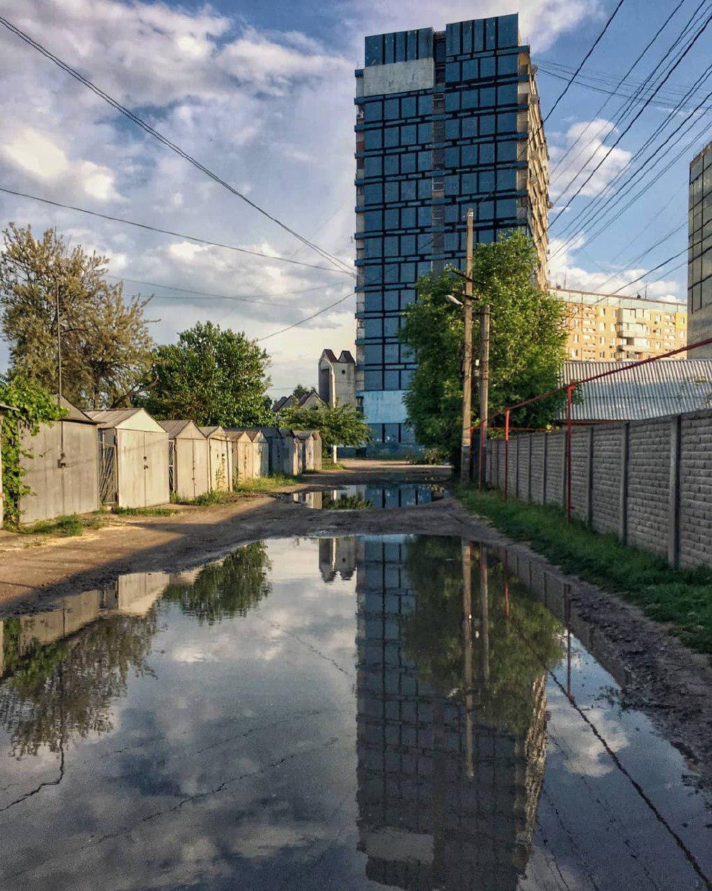 Город на уровне улиц не так привлекателен. Но если ты посмотришь вверх… Фото: ann_borovik