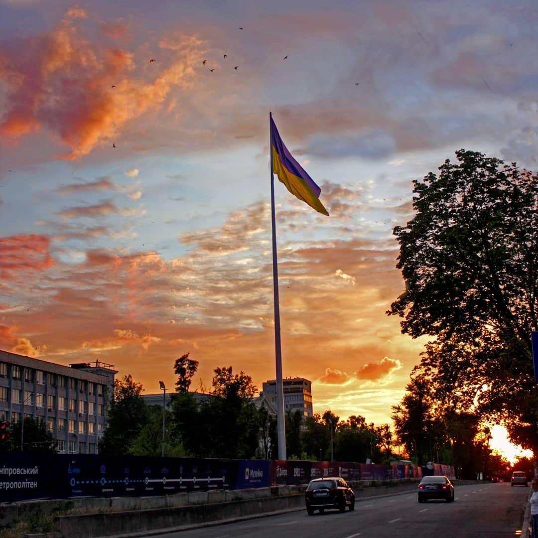 Нет, этот город не для психоделиков — здесь слишком кривая реальность. Фото: pikurin95