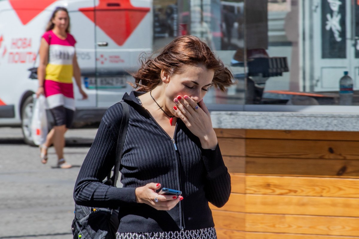 И целого дня иногда мало, чтобы выспаться  И целого дня иногда мало, чтобы выспаться