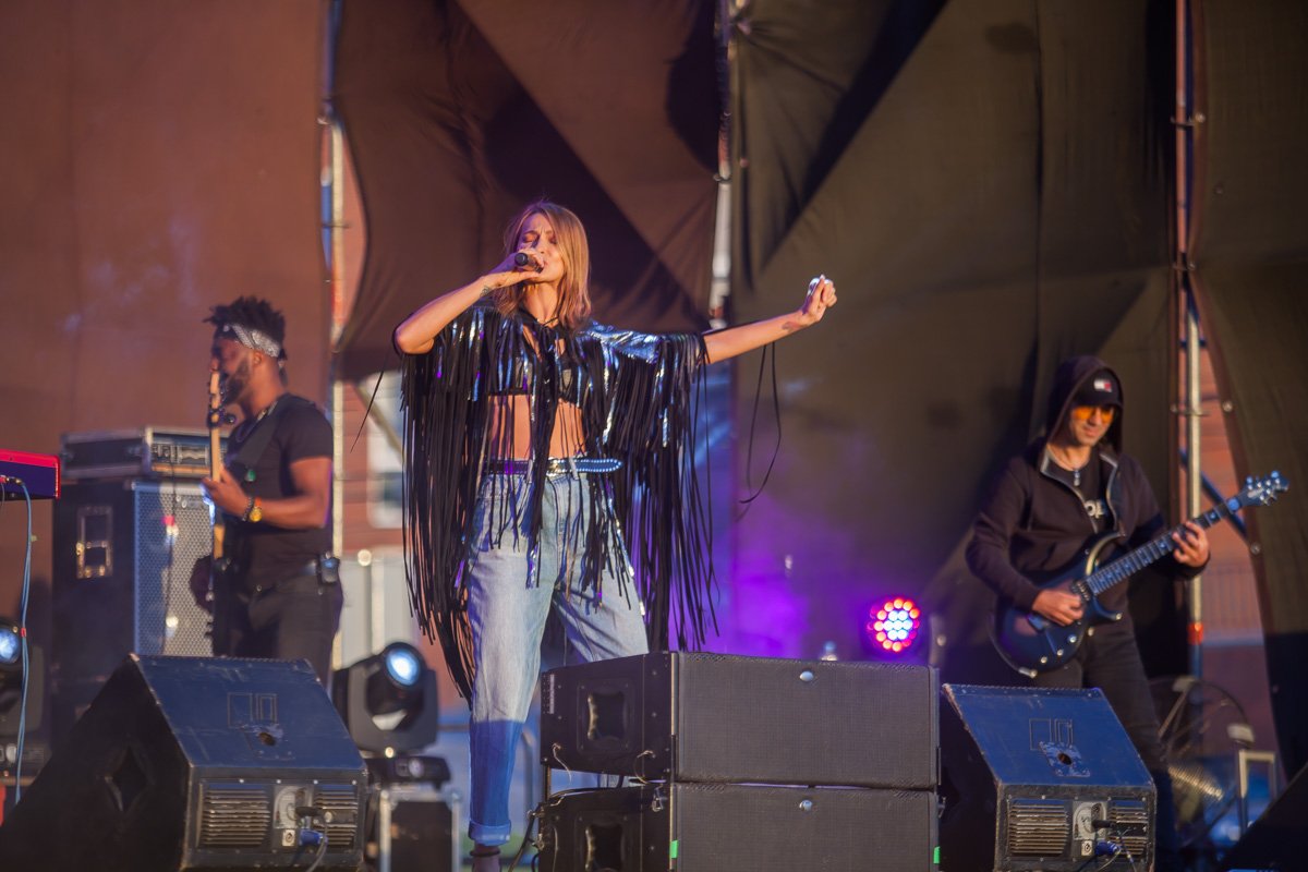 Когда чувства встречаются с музыкой происходит магия Когда чувства встречаются с музыкой происходит магия