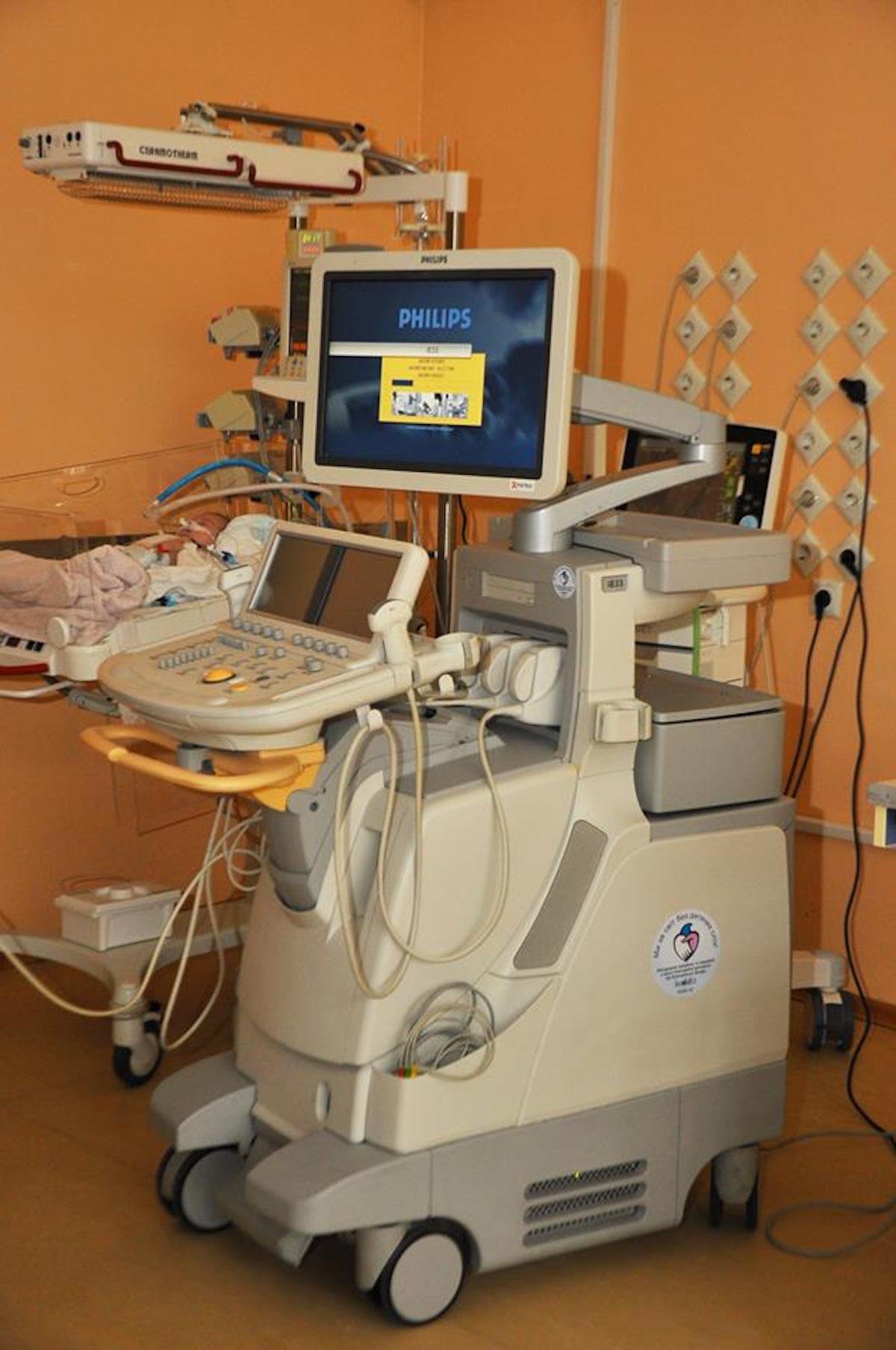 БФ Kiddo вместе с COMFY купили аппарат УЗИ для маленьких пациентов отделения кардиохирургии 3