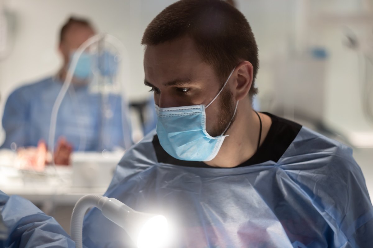 В Днепре центр Amel Dental Hub проводит лекции и занятия для стоматологов 9