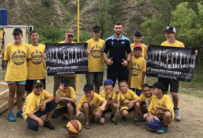 К ребятам приходят разные гости