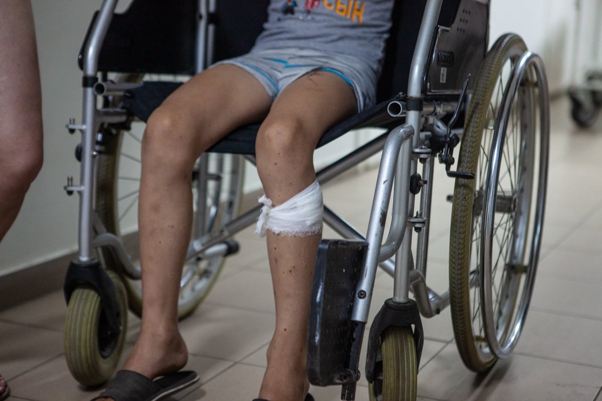 Два ребенка находятся в тяжелом состоянии, в данный момент идет оперативное лечение и они находятся в реанимации