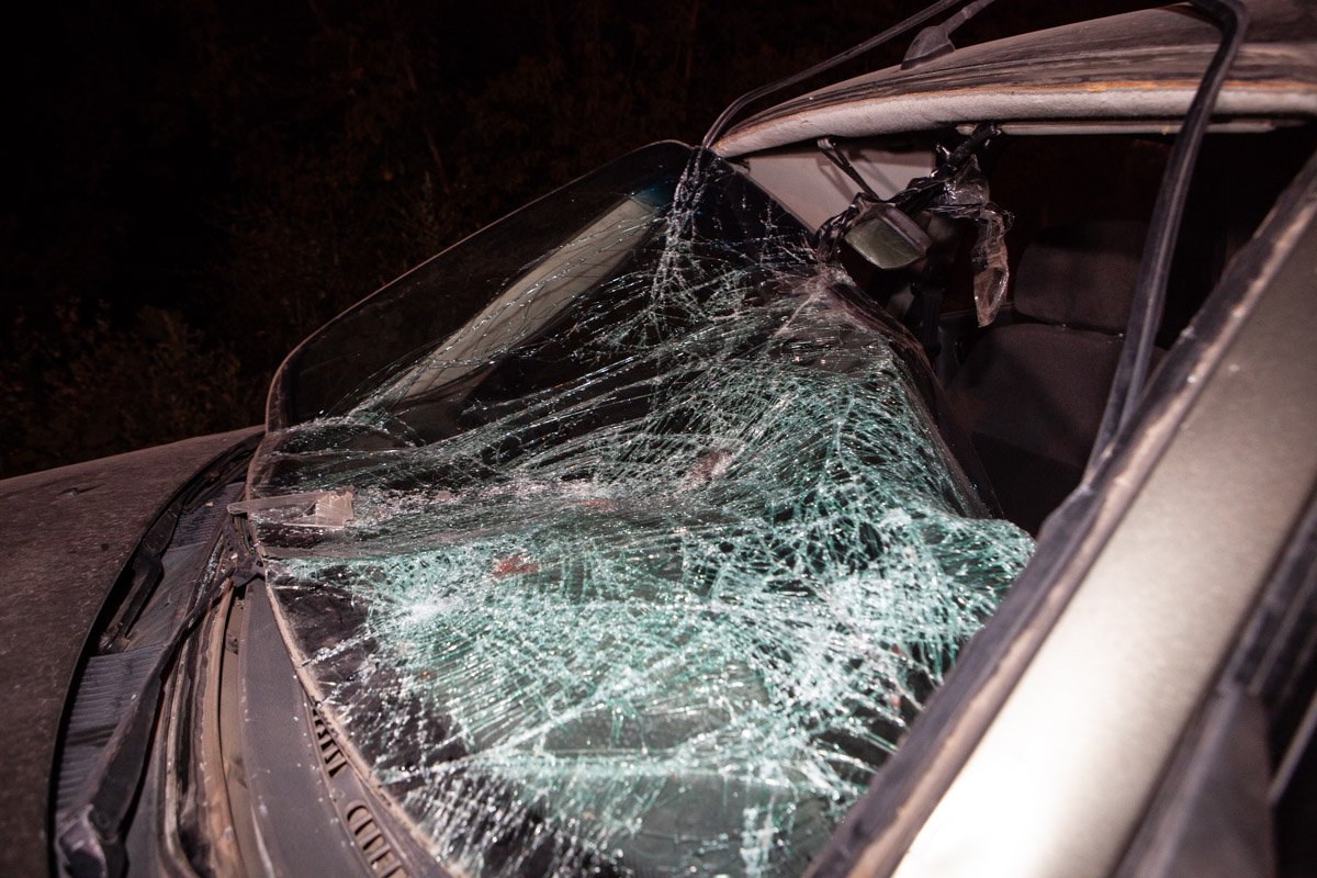 ДТП произошло напротив заправки Авиас