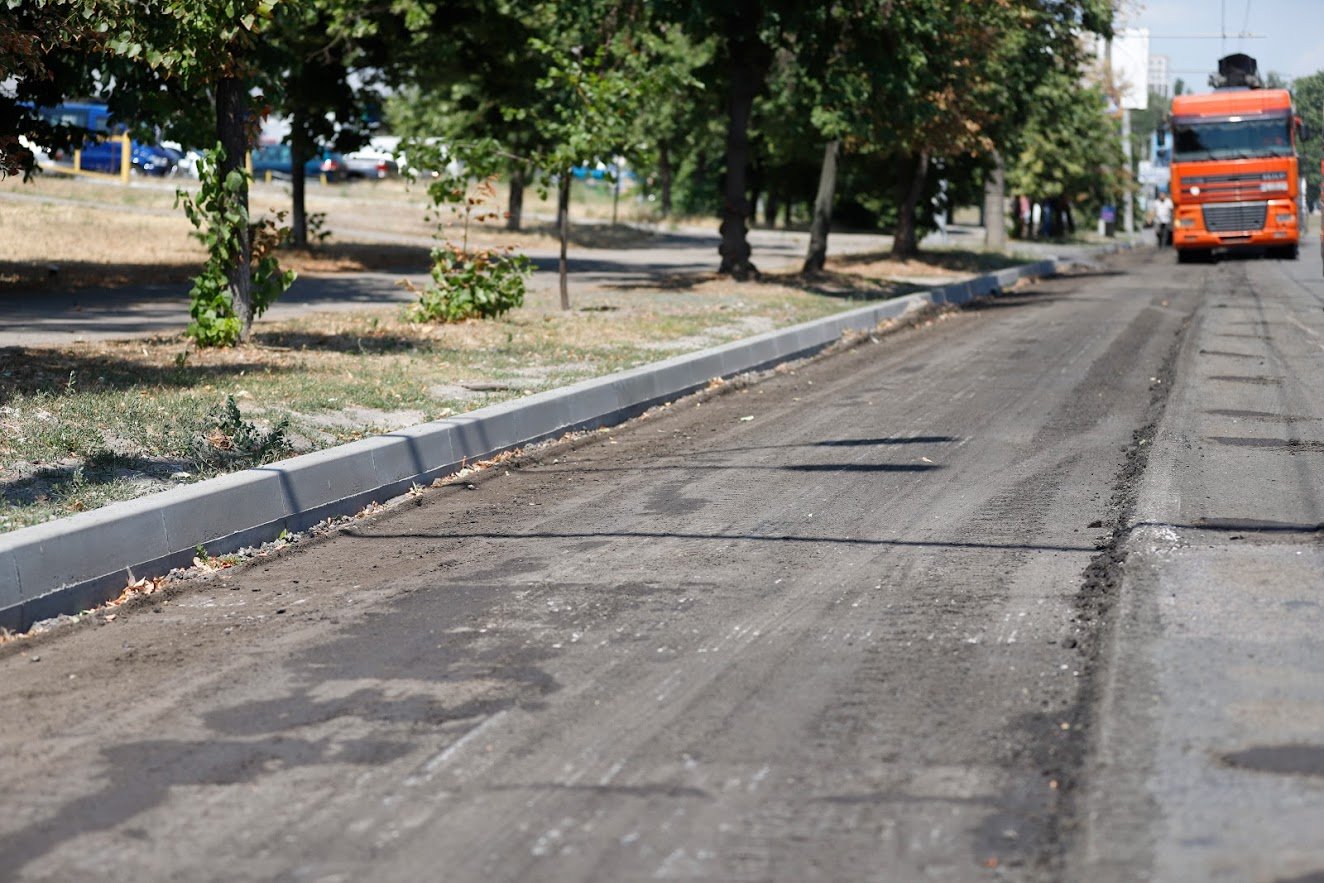 На все это из "кошелька" городского совета выделили 42 миллиона гривен