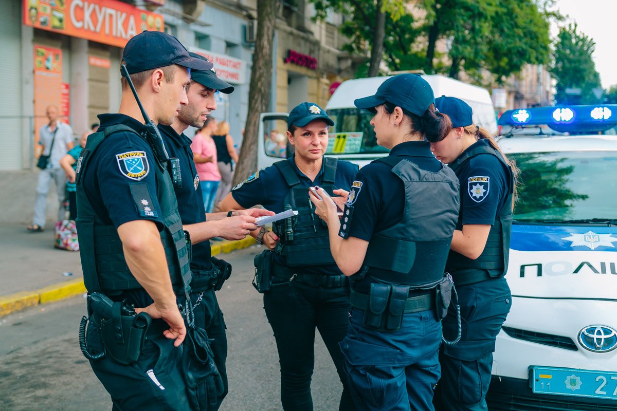 В конце концов вероятного нарушителя госпитализировали в больницу, после чего его передадут следователям для дальнейших разбирательств В конце концов вероятного нарушителя госпитализировали в больницу, после чего его передадут следователям для дальнейших разбирательств