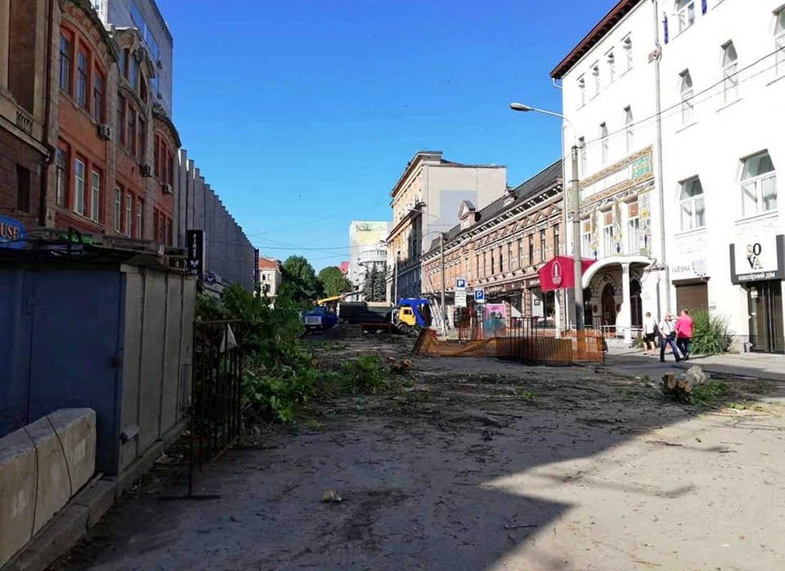 Пусто, грустно Пусто, грустно