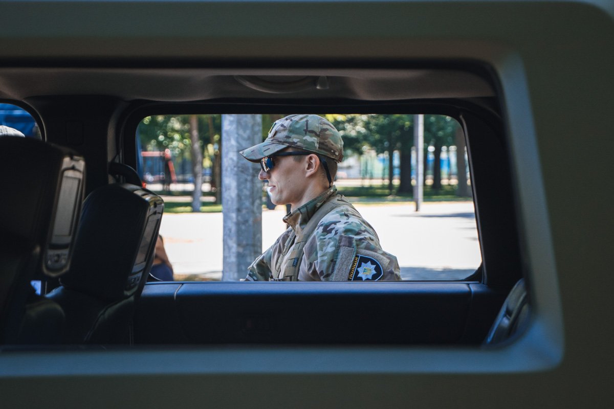 Служить и защищать Служить и защищать